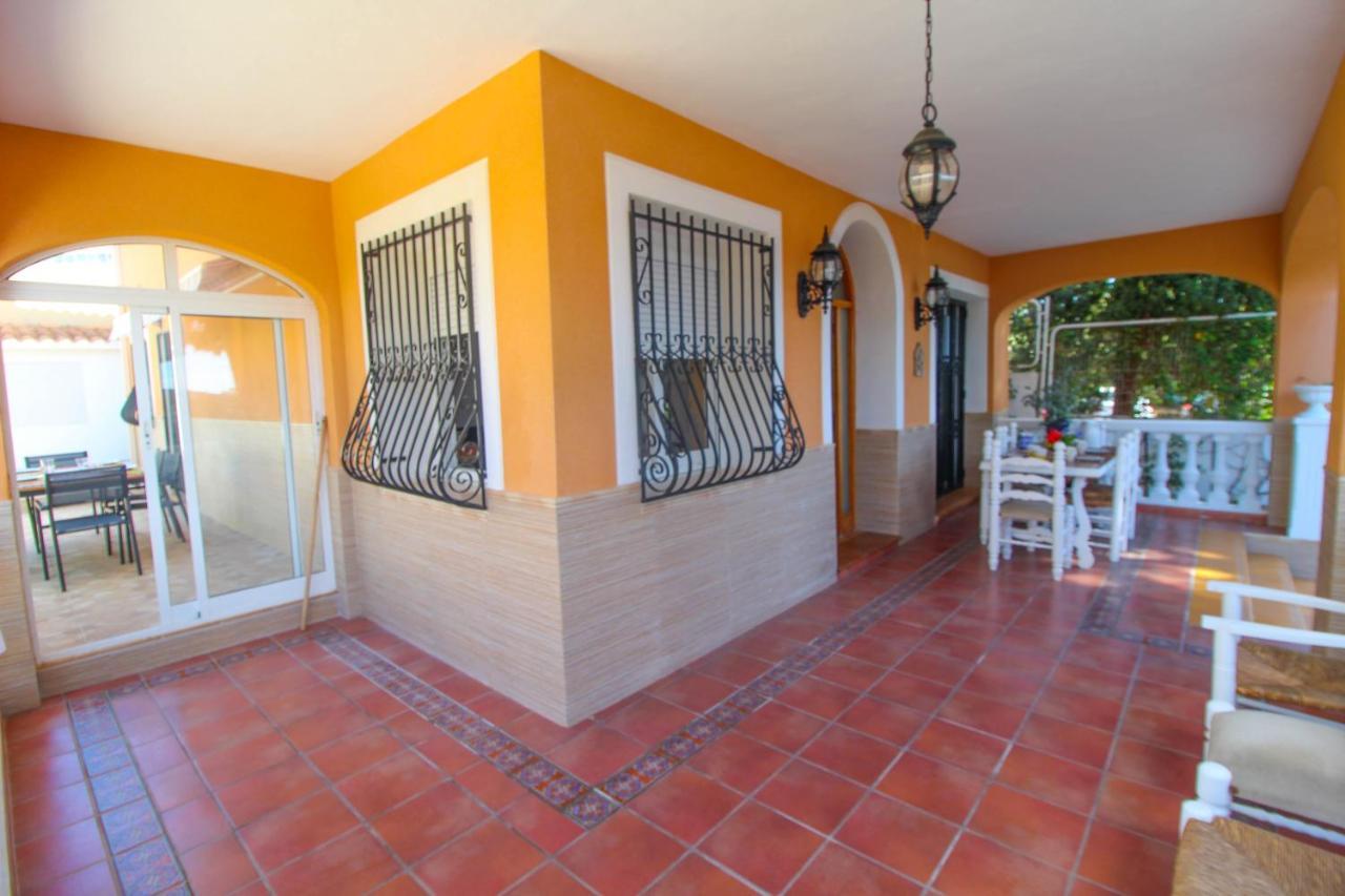 Great Villa, Sea Views, 20 Secs Walk To The Beach, Bbq, 9 People, 5 Mins Car From Alicante City Center, Sailing Club 3 Mins Walk Esterno foto