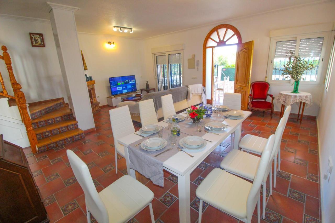 Great Villa, Sea Views, 20 Secs Walk To The Beach, Bbq, 9 People, 5 Mins Car From Alicante City Center, Sailing Club 3 Mins Walk Esterno foto