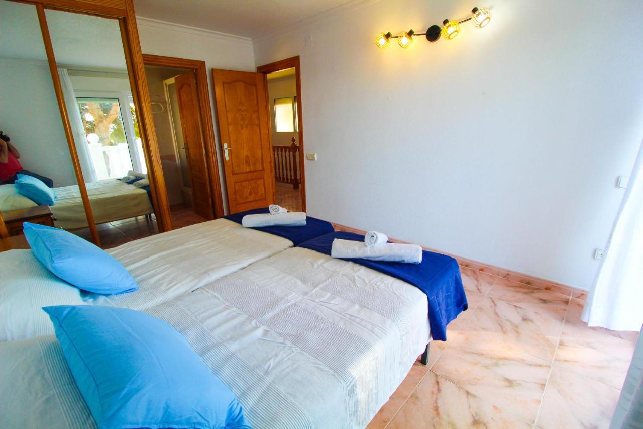 Great Villa, Sea Views, 20 Secs Walk To The Beach, Bbq, 9 People, 5 Mins Car From Alicante City Center, Sailing Club 3 Mins Walk Esterno foto