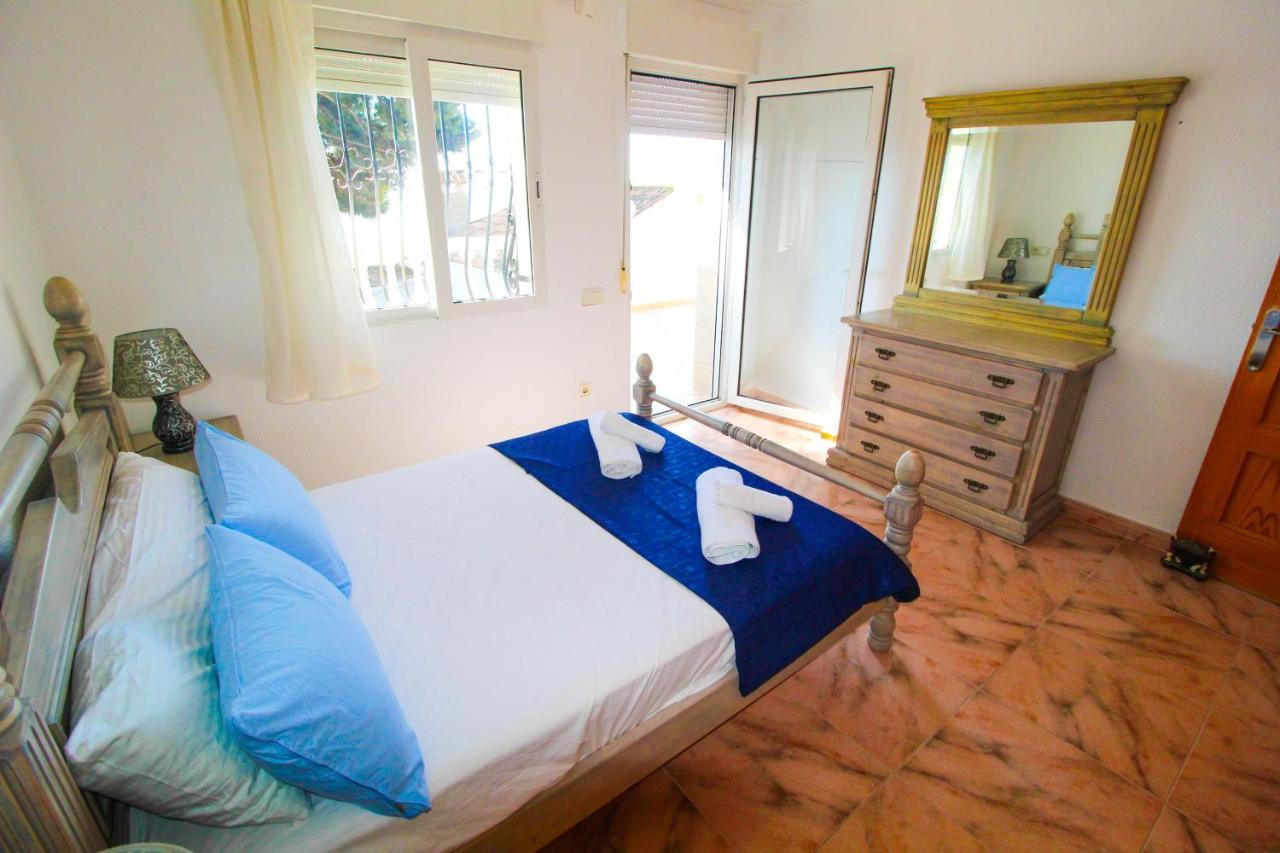 Great Villa, Sea Views, 20 Secs Walk To The Beach, Bbq, 9 People, 5 Mins Car From Alicante City Center, Sailing Club 3 Mins Walk Esterno foto