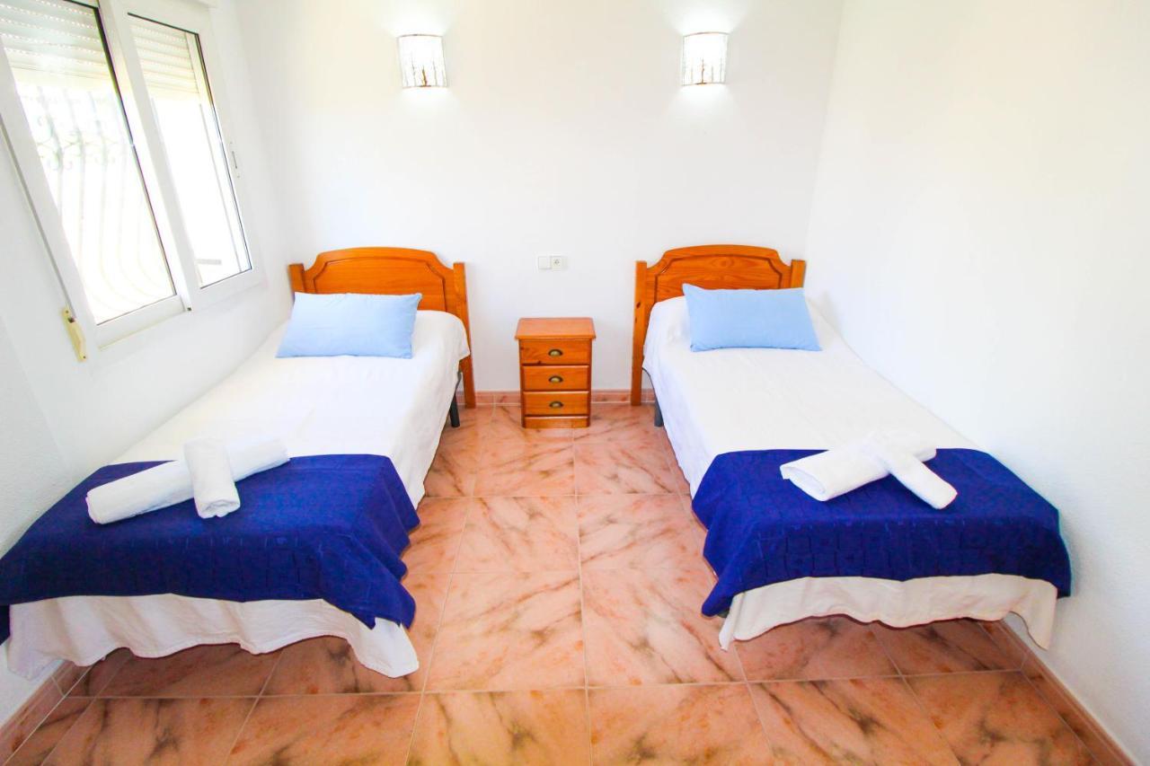 Great Villa, Sea Views, 20 Secs Walk To The Beach, Bbq, 9 People, 5 Mins Car From Alicante City Center, Sailing Club 3 Mins Walk Esterno foto