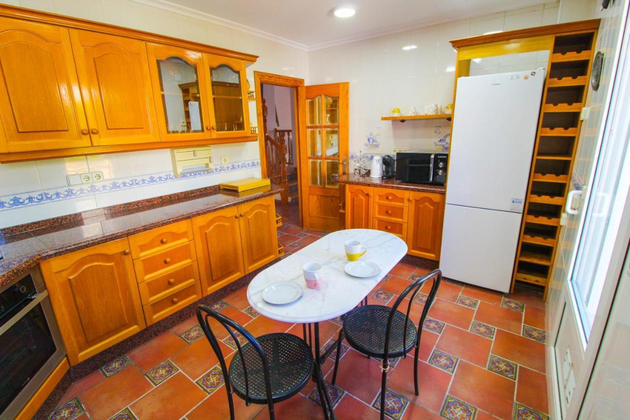 Great Villa, Sea Views, 20 Secs Walk To The Beach, Bbq, 9 People, 5 Mins Car From Alicante City Center, Sailing Club 3 Mins Walk Esterno foto