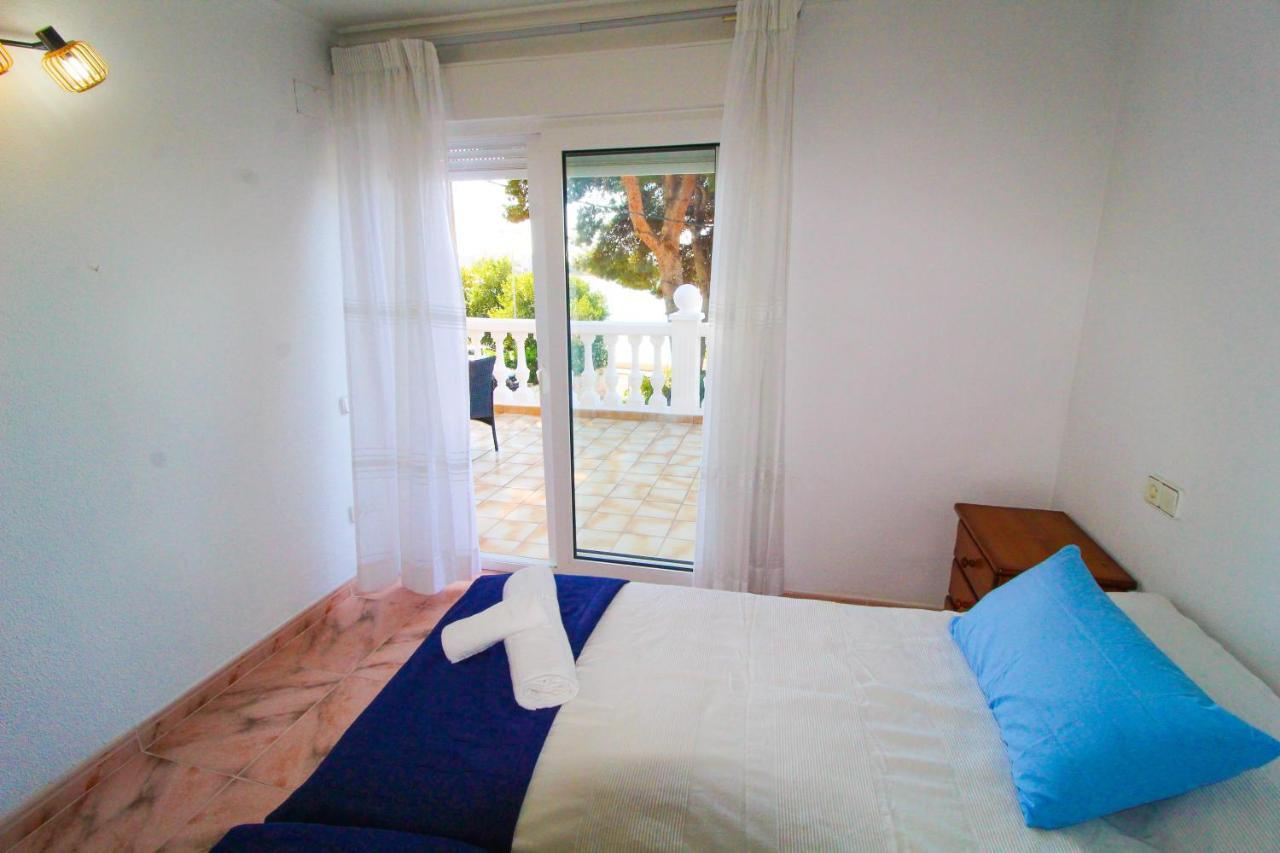 Great Villa, Sea Views, 20 Secs Walk To The Beach, Bbq, 9 People, 5 Mins Car From Alicante City Center, Sailing Club 3 Mins Walk Esterno foto